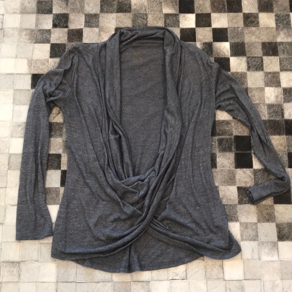 Long sleeves shirt